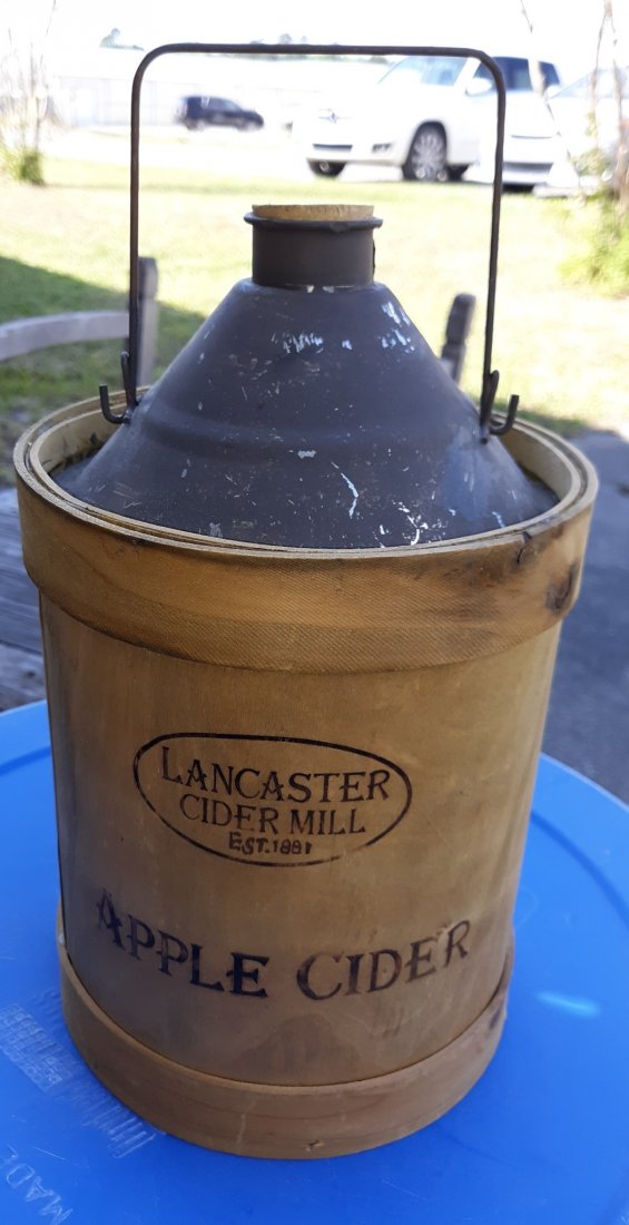 Apple cider Jug vtg tin & Wood 1 gal? (1 of 5)