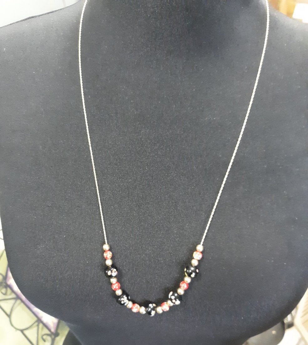 Necklace 14k gold & cloisonné bead 26" estate: marked 14KY with beautiful cloisonné beads 26" length gorgeous see pics