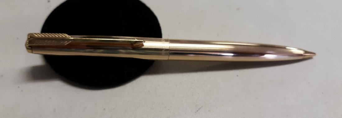 gold parker #61 Pencil Minty!: from the estate crazy nice pencil by parker #61 1/10 12K gf with lead works good looks hardly used 5" long see pics