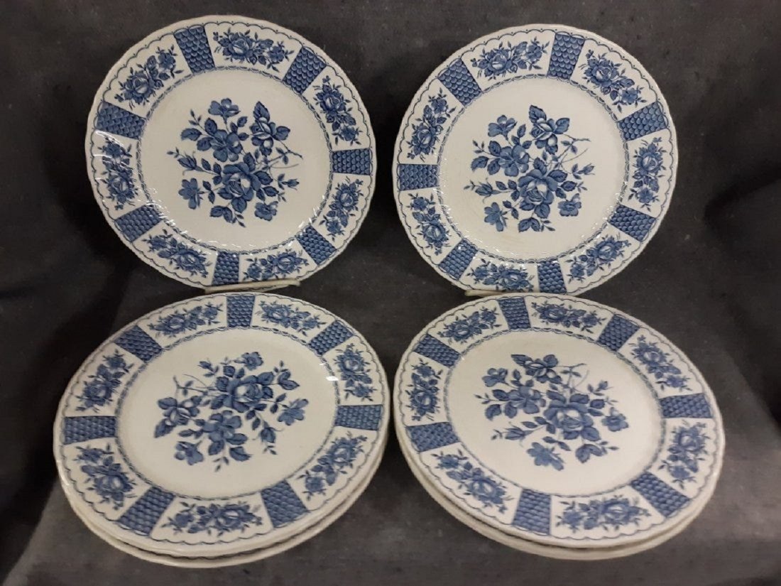 Myott England melody blue dinner pates 8 vintage: Myott England melody blue dinner pates 8set of 8 vintage myott melody fine ironstone dinner plates made in england all in good condition with some staining see pics all 8 for one bid