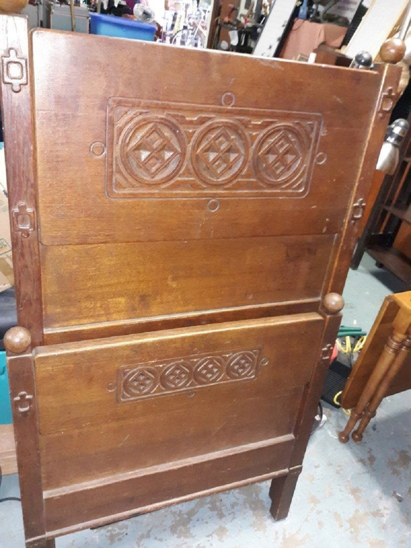 Celtic Oak Childs Bed 1800's? RARE! (1 of 4)