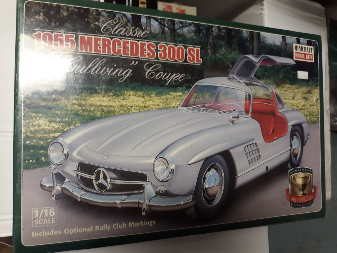 minicraft 1955 gullwing mercedes kit 1/16 new in box: from estate toy collector in orig unopened box 1/16th scale nice larger model see pics