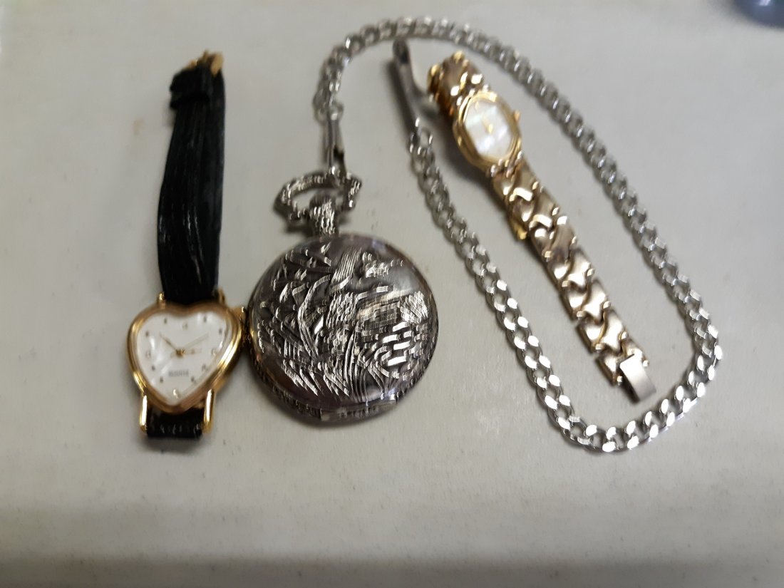 Watch estate lot pocket watch too! nice!: estate lot of 3 watches 2 ladies watches citizen and heart shaped both need batteries and a nice hunt scene pocket watch needs battery but very nice! all 3 for 1 bid see pics