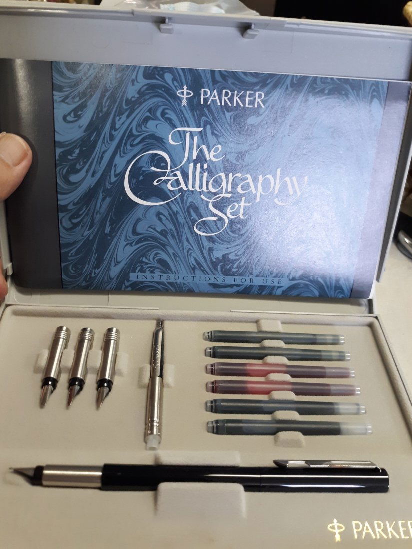 Parker Vector Calligraphy set w/nibs & ink NIB! (1 of 4)