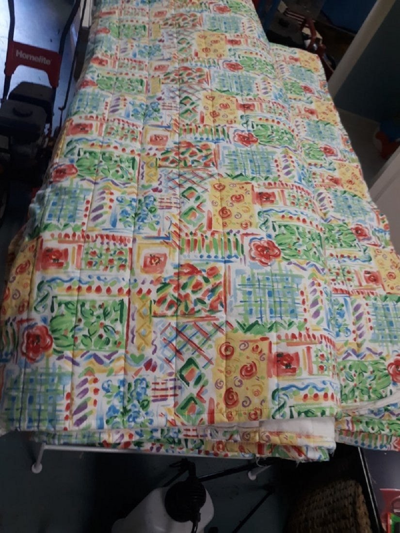 bedspreads lot of 2 tailored twin bright colors (1 of 2)