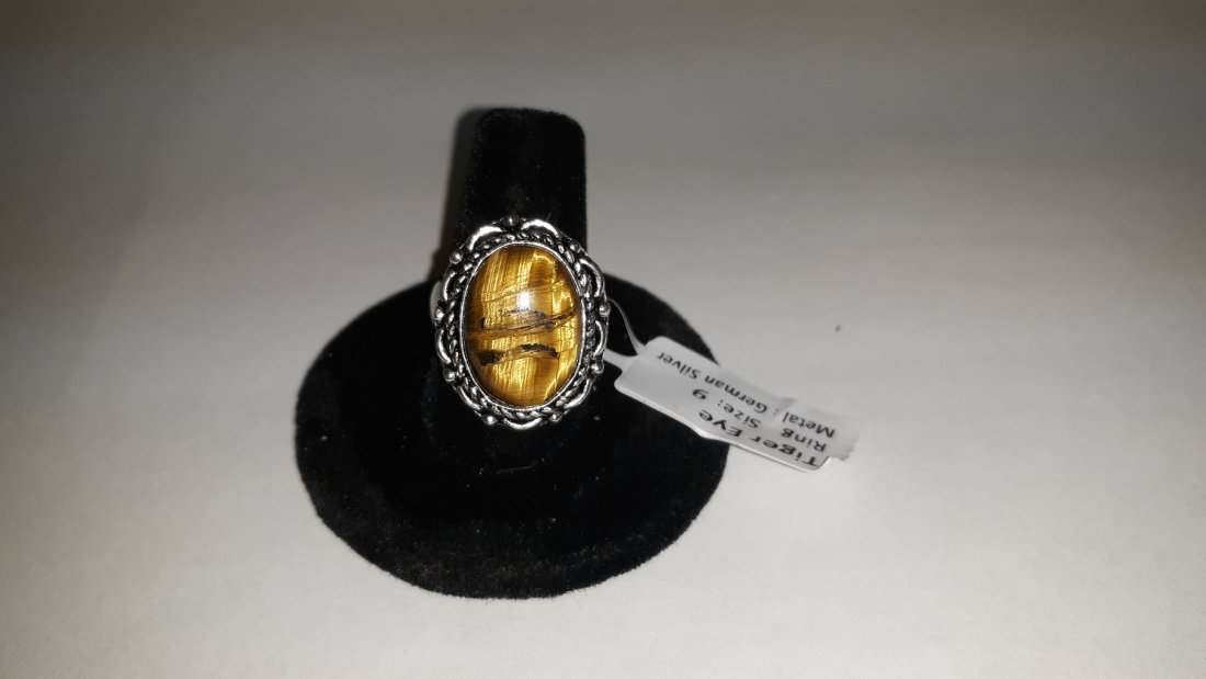 tiger eye  ring sz 9 new! silver? (1 of 2)