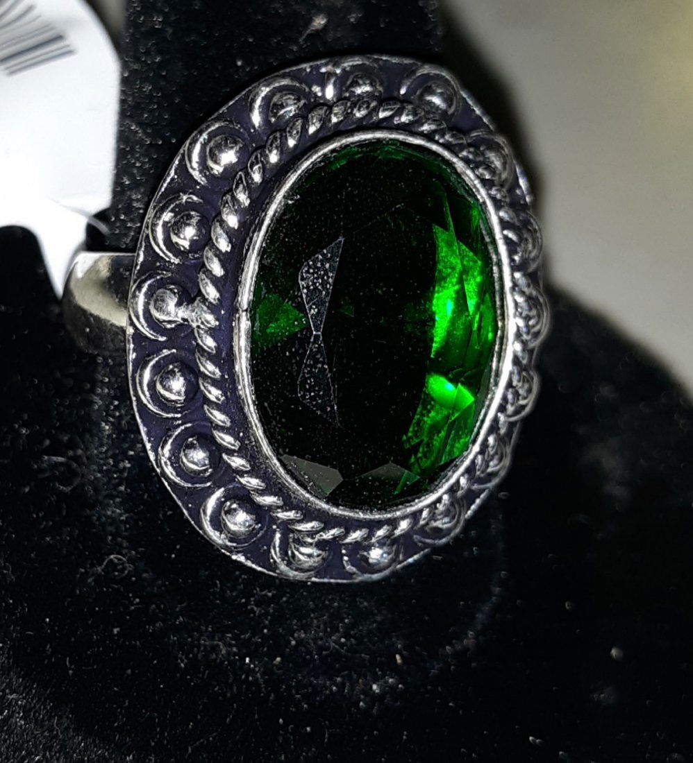 emerald and german silver? ring sz 9 (1 of 3)