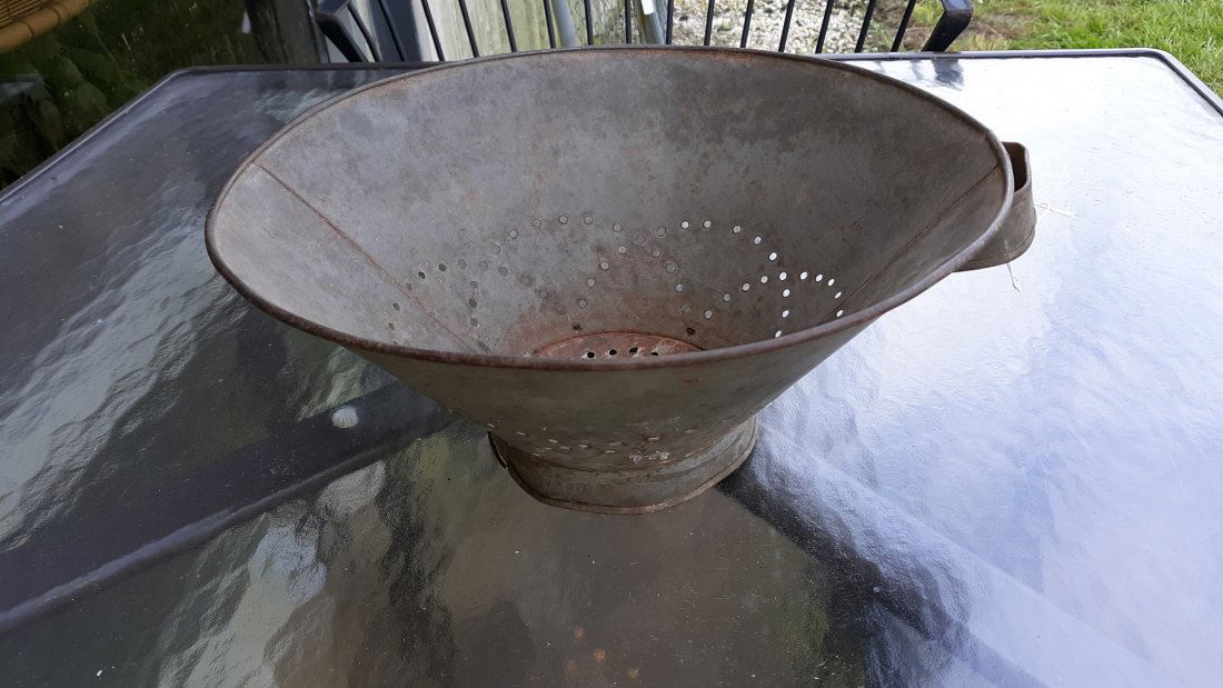 antique dairy strainer kitchen colander basket round (1 of 3)