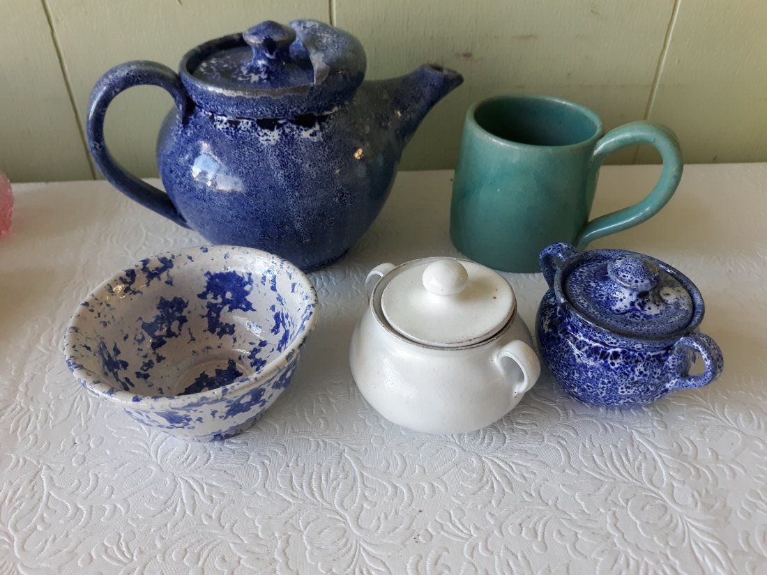 Cole Pottery collection lot of 5 teapot ,mug,mini (1 of 3)