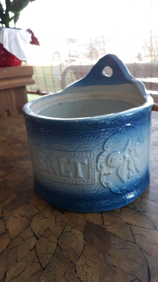 antique salt glaze stoneware pottery crock jar (1 of 3)
