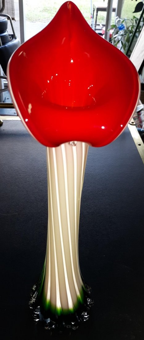 Murano ? Cased Glass Hand Blown Tulip Vase (1 of 3)