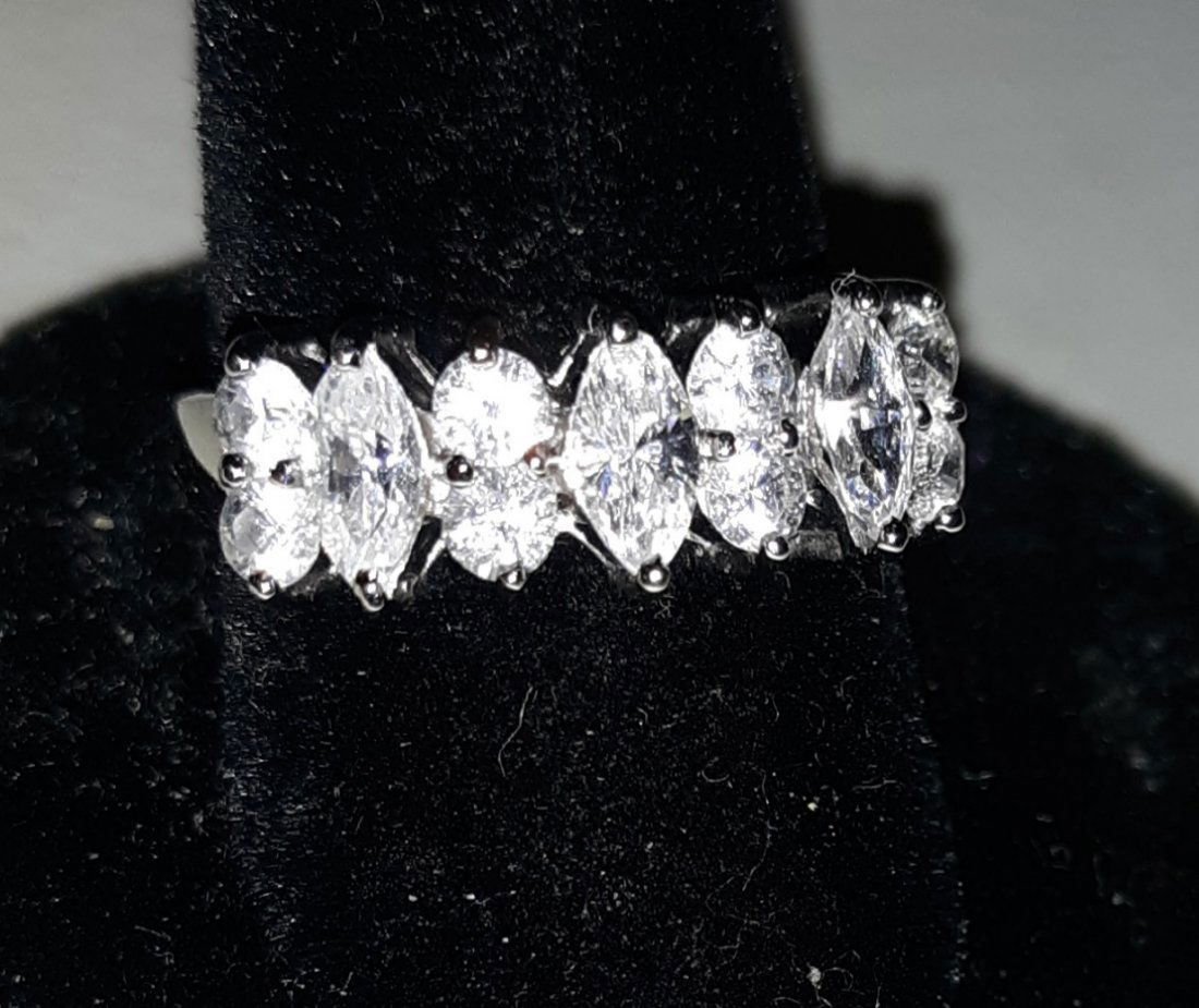 sterling silver ring w/ marquis and round brilliant cut (1 of 3)