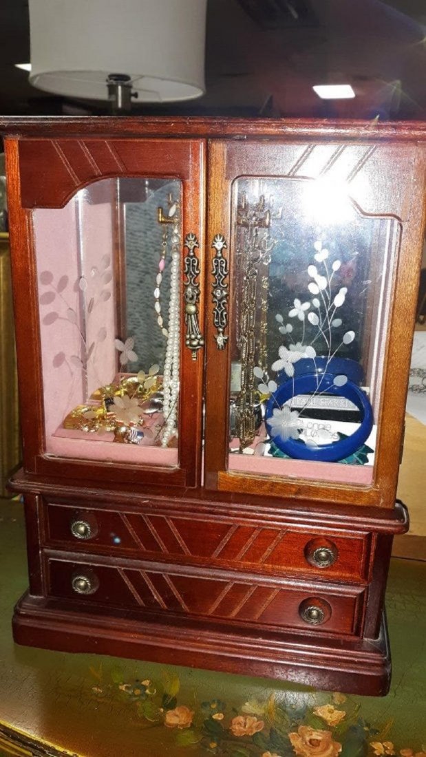 Jewelry Estate Box Filled, Sterling, Watch Fobs ++ (1 of 4)