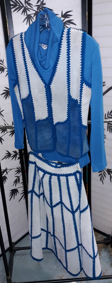 mid century Young East 3 pc Leather suede Outfit: very rare to find all three pieces blouse vest and skirt all marked size 7/8 all in very good condition leather/suede see pics