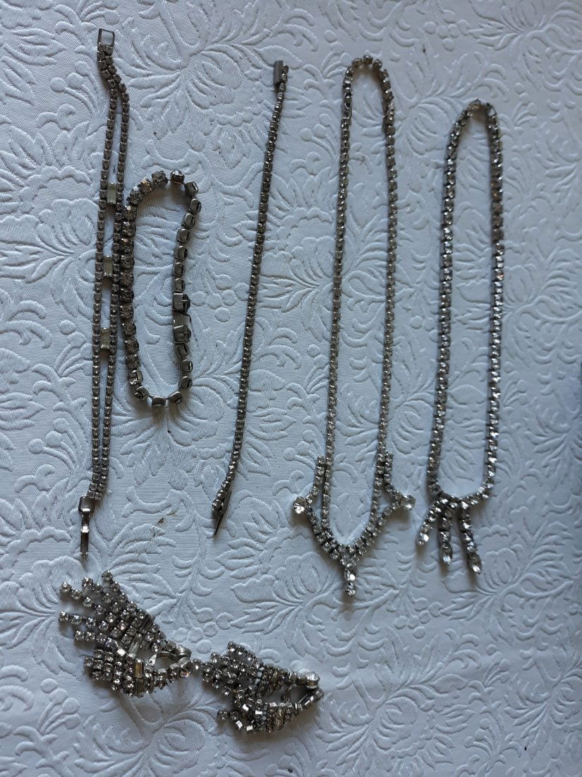 vtg rhinestone necklaces, bracelet & earrings (1 of 3)