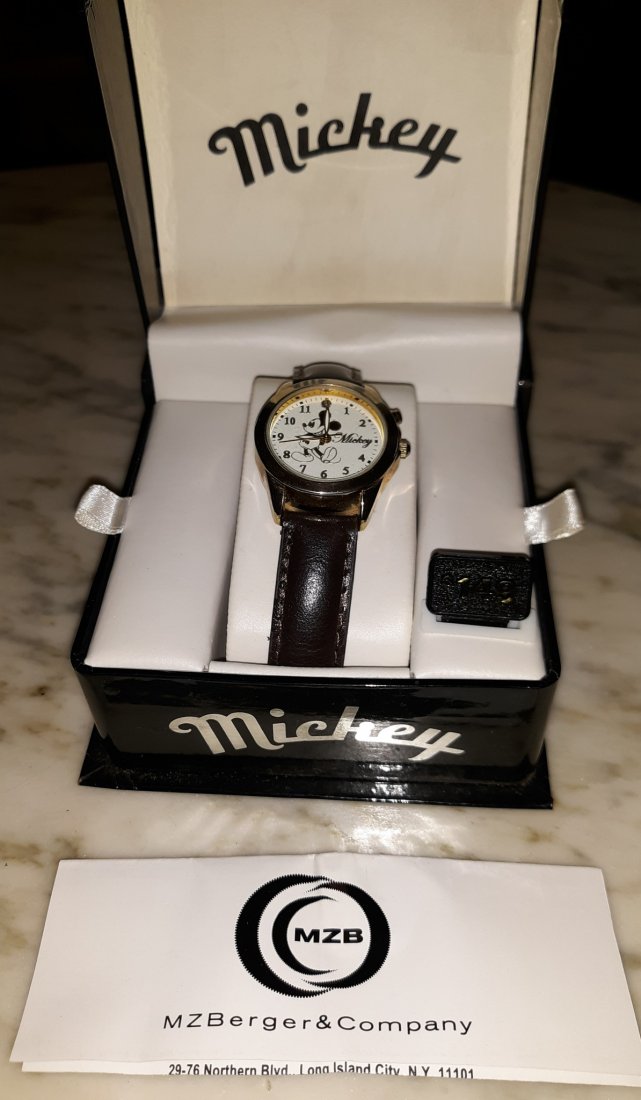 vintage Disney Mickey Mouse watch musical w/box (1 of 6)