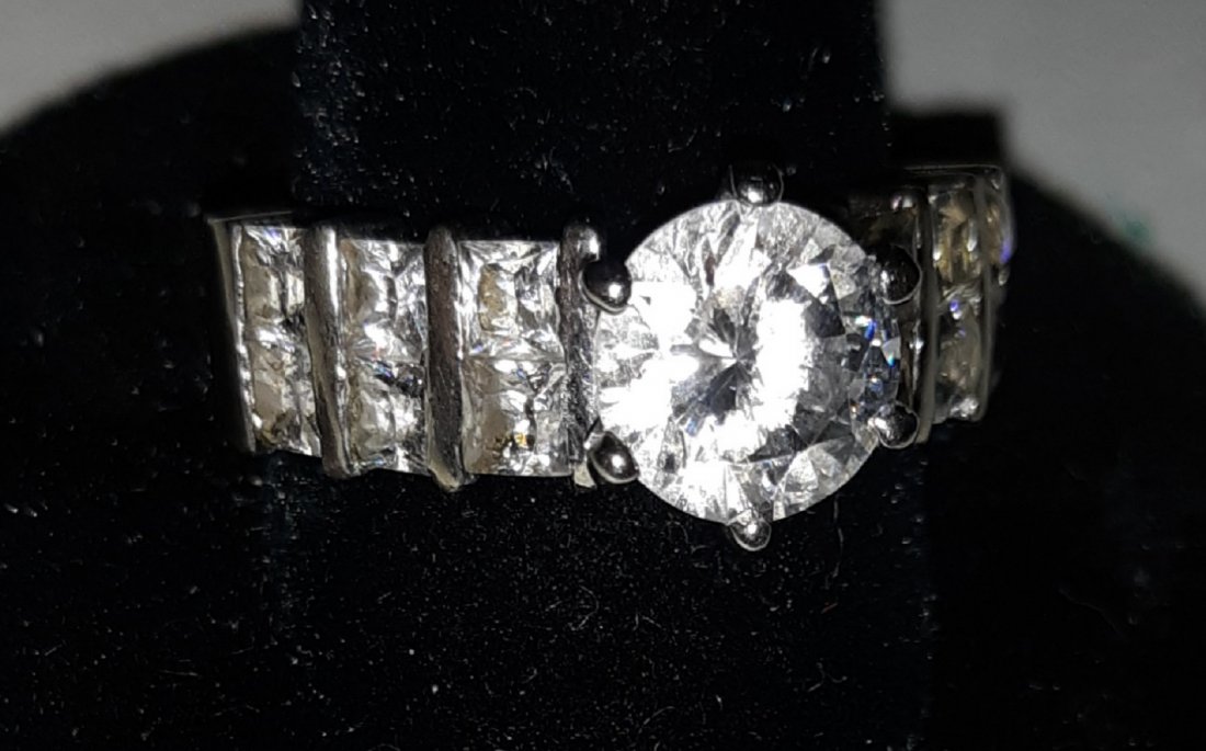 sterling & CZ? engagement style / cocktail ring (1 of 3)