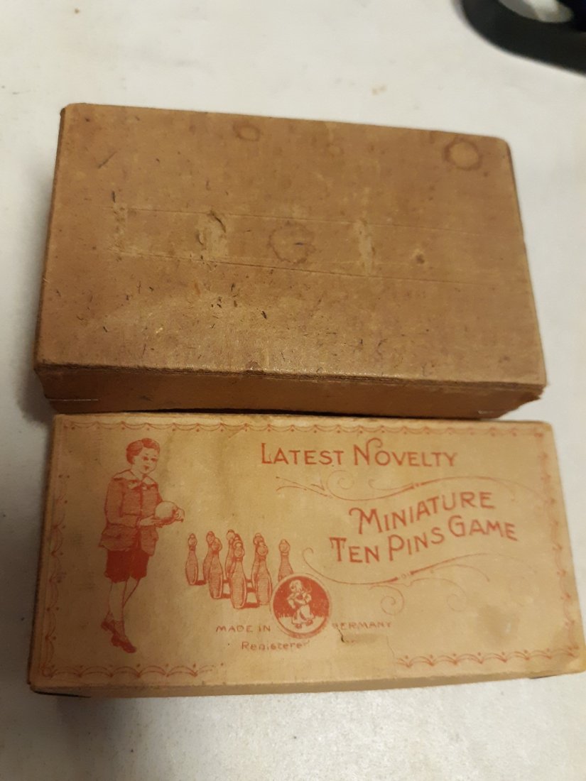 antique miniatures lot ten pins game & wood tea set (1 of 6)