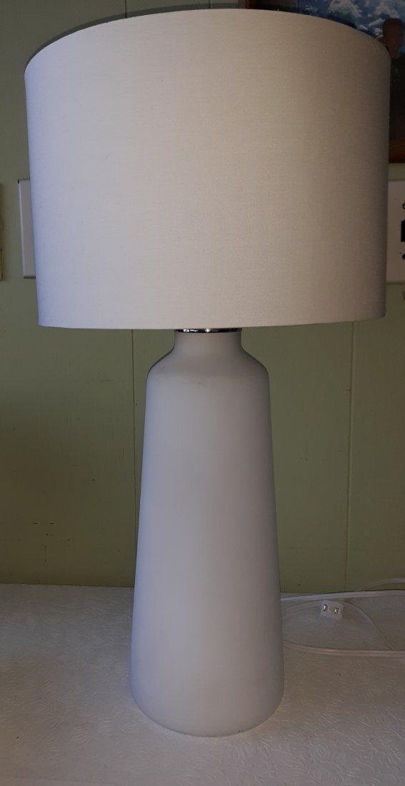 gorgeous mid mod satin glass lamp w/shade (1 of 2)
