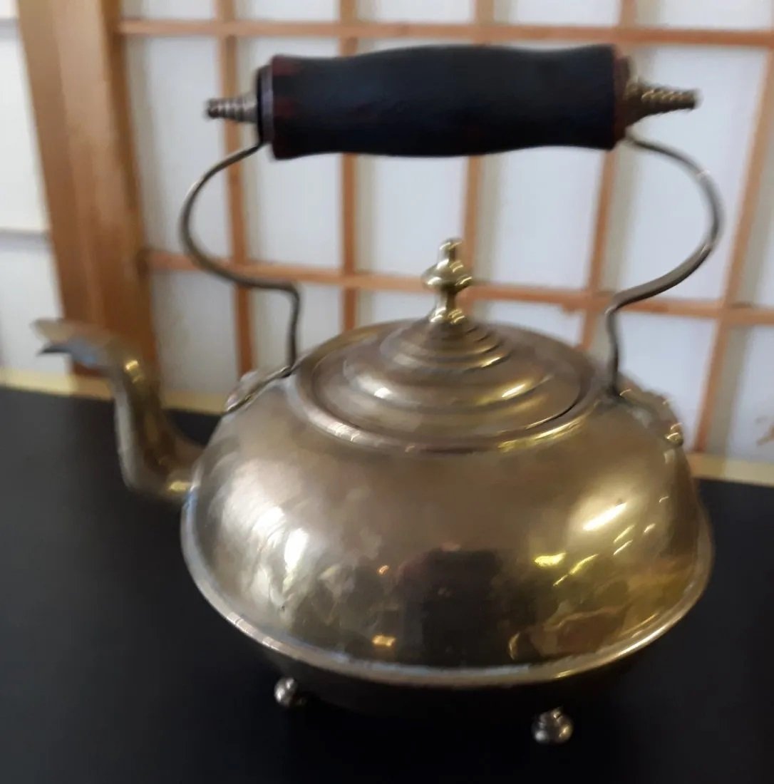 antique 1860's brass tea kettle England (1 of 4)
