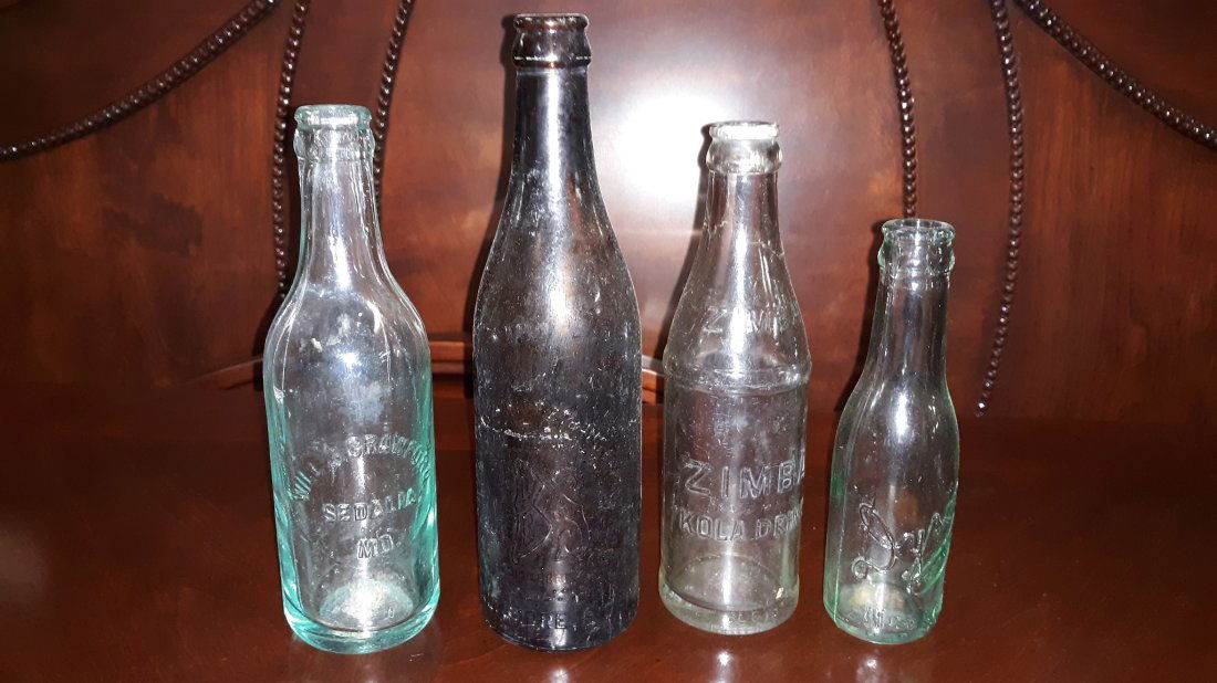 vintage bottles lot of 4 Zimba Kola, dysons, ++ (1 of 3)