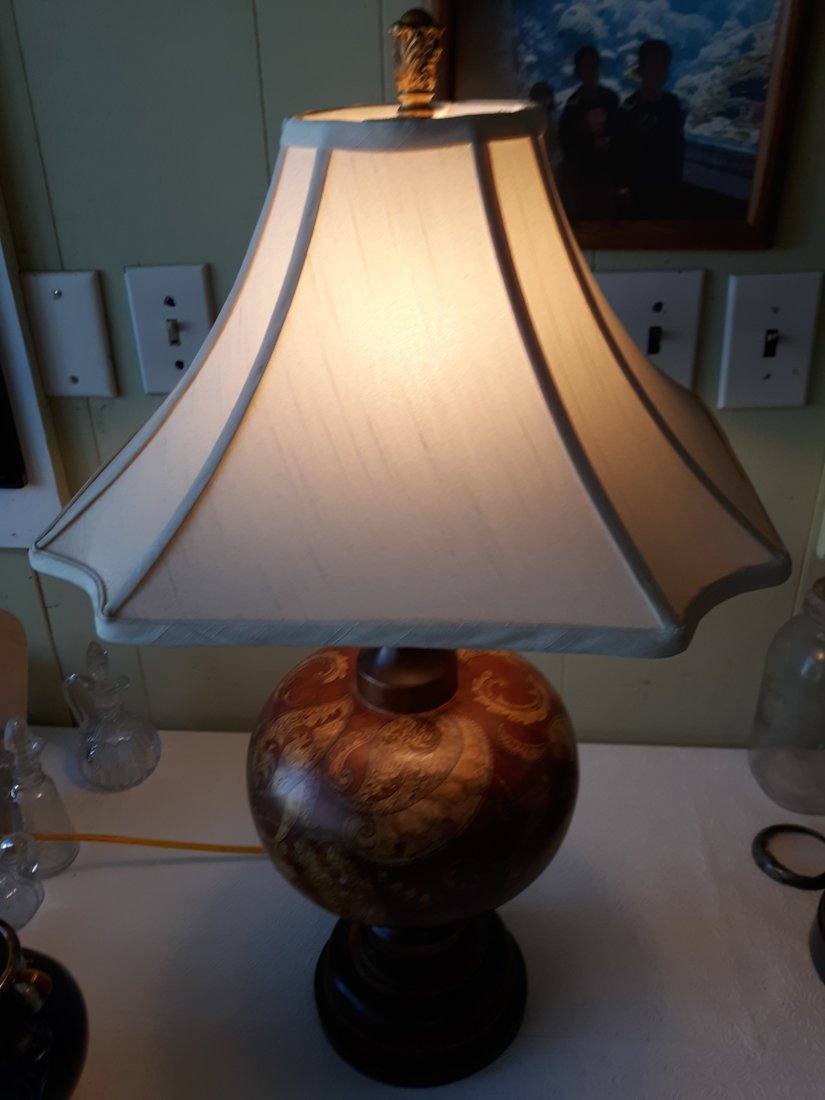 vtg fleur de lis table lamp 29" tall beauty! (1 of 4)