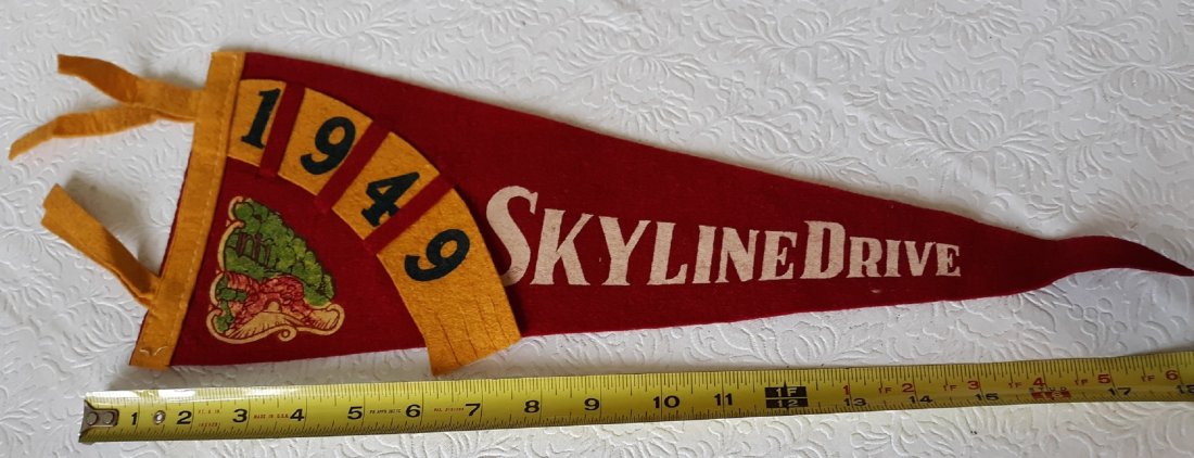 skyline dr 1949 felt pennant nice! Virginia: from estate very nice condition Shenandoah national park see pics 19" long