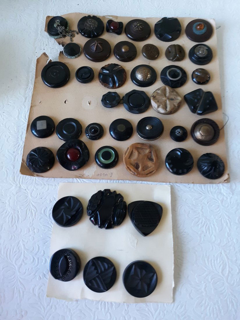 antique buttons lot of 41 bakelite celluloid? (1 of 3)