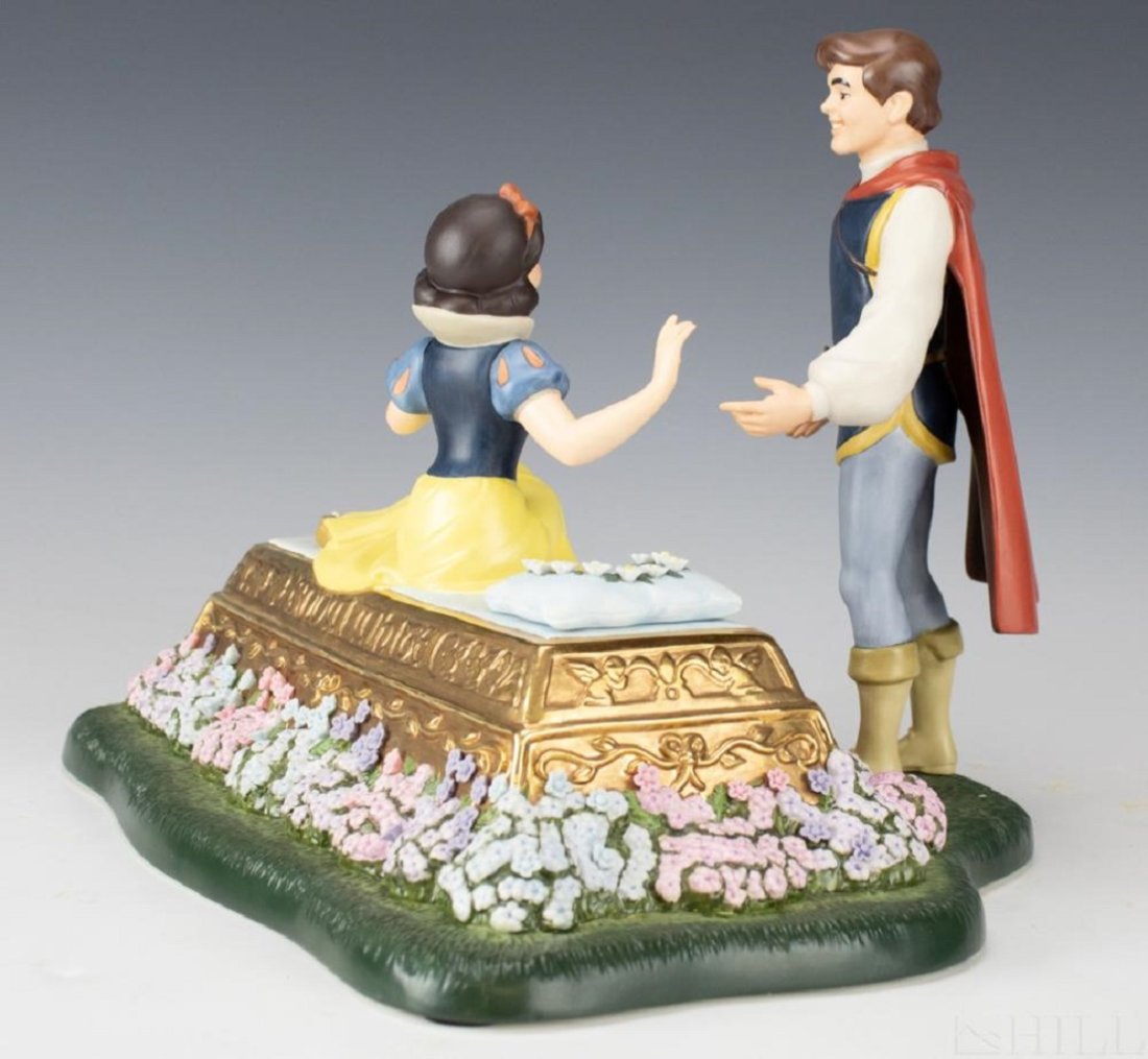 WDCC A kiss brings love Anew Snow White AP/Rare (1 of 4)