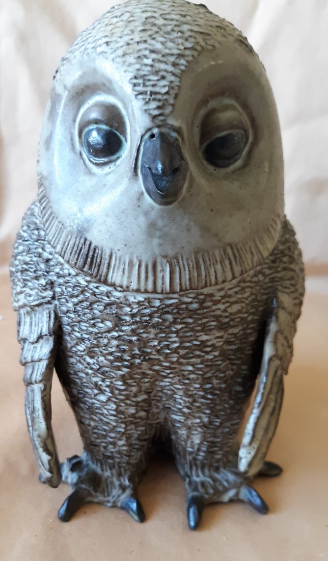 Bellardo Pottery 1974 owl gorgeous & rare original: by paul bellardo 1974 probably a prototype for austin productions? beautiful condition yes this is pottery not chalkware appx 5" tall see pics
