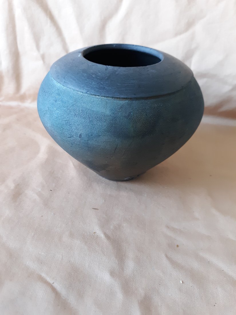vtg Raku Pottery Vessel signed 95 (1 of 4)