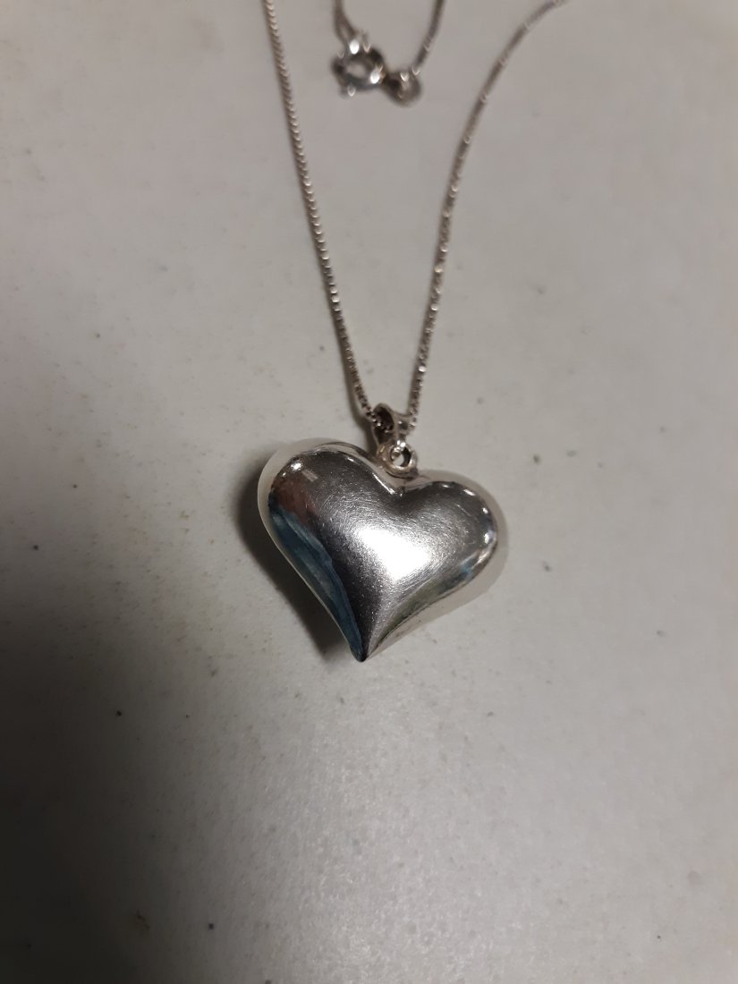 sterling italy heart & 18" necklace: from estate both marked 925 italy chain is 18" heart is 1" x 1" beautiful see pics both for one bid