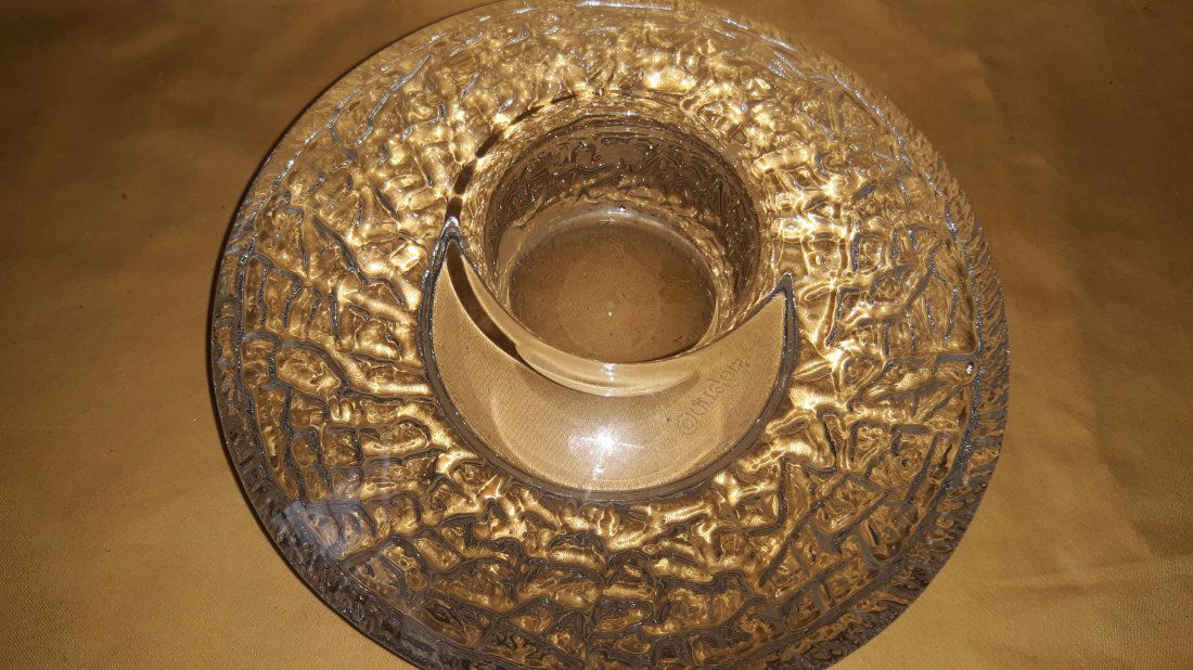 orrefors glass Designed by Swedish artist Lars Hellsten: orrefors glass Designed by Swedish artist Lars Hellstenpretty piece marked orrefors. n no damage 5 3/8" wide see pics