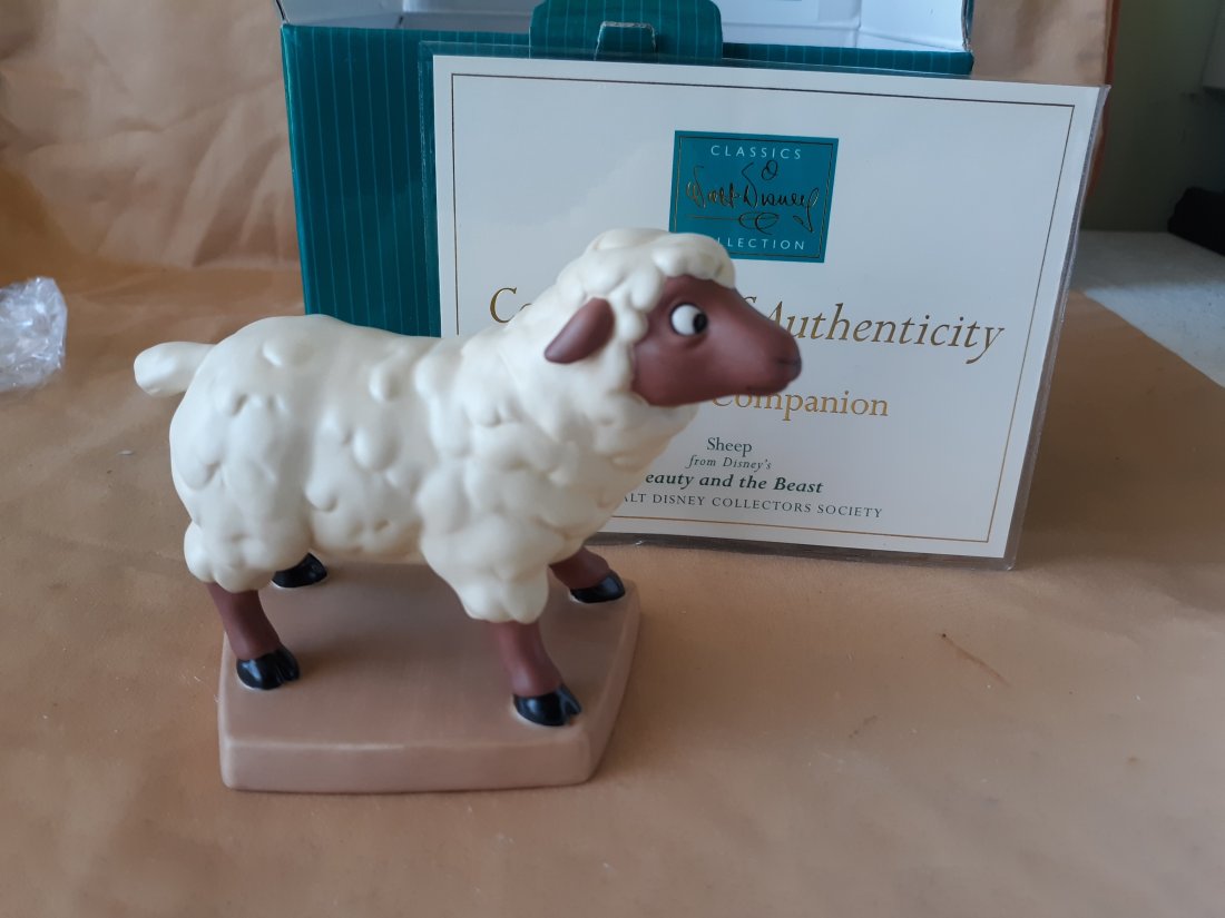 WDCC curious companion sheep #1234757: from estate collection in orig box w/coa Disney #1234757 from beauty and the beast see pics