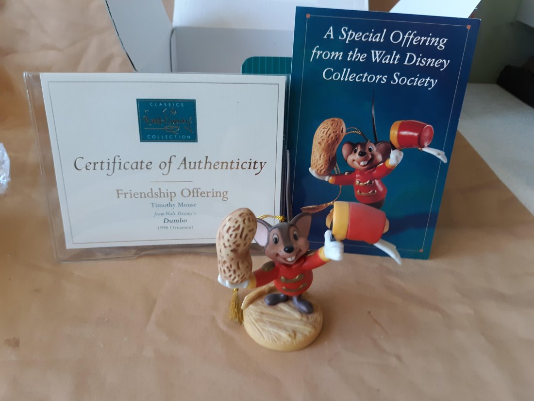 WDCC Friendship Offering Timothy Mouse 11K411790 (1 of 3)