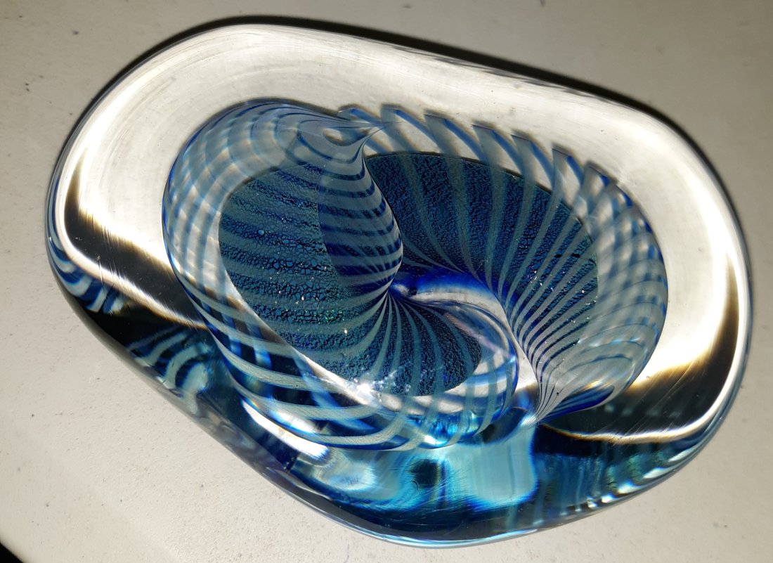 gorgeous Eickholt paperweight 1990! (1 of 3)