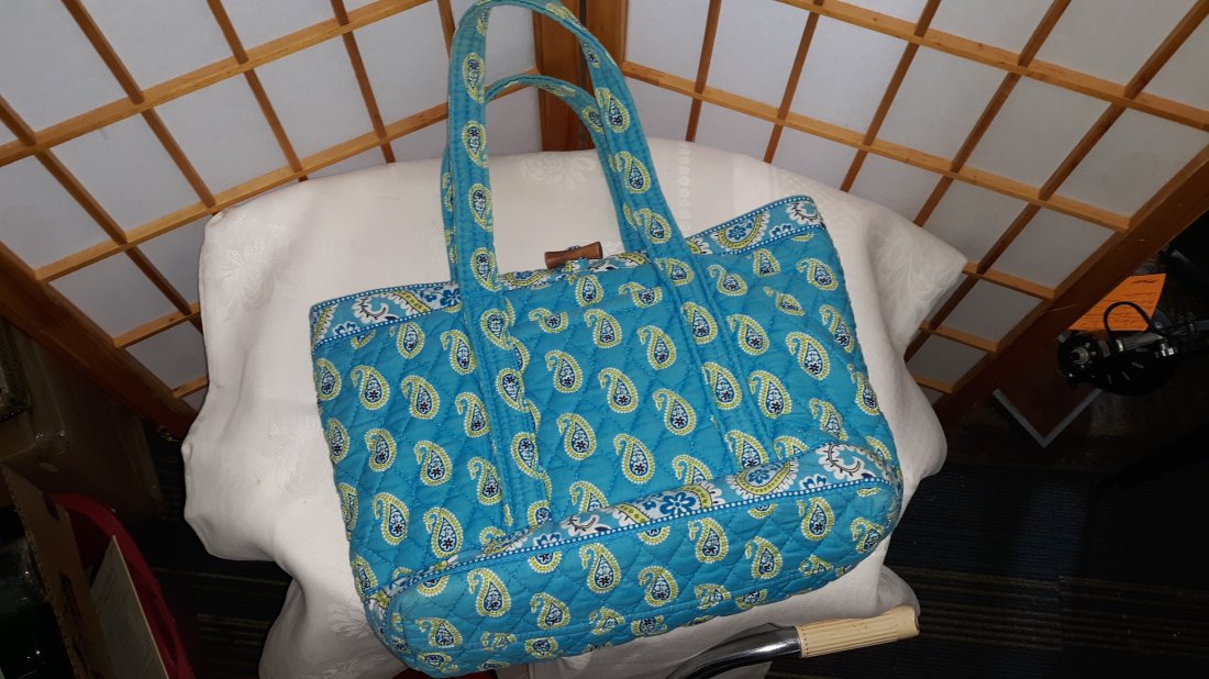 Vera Bradley blue and green handbag (1 of 3)