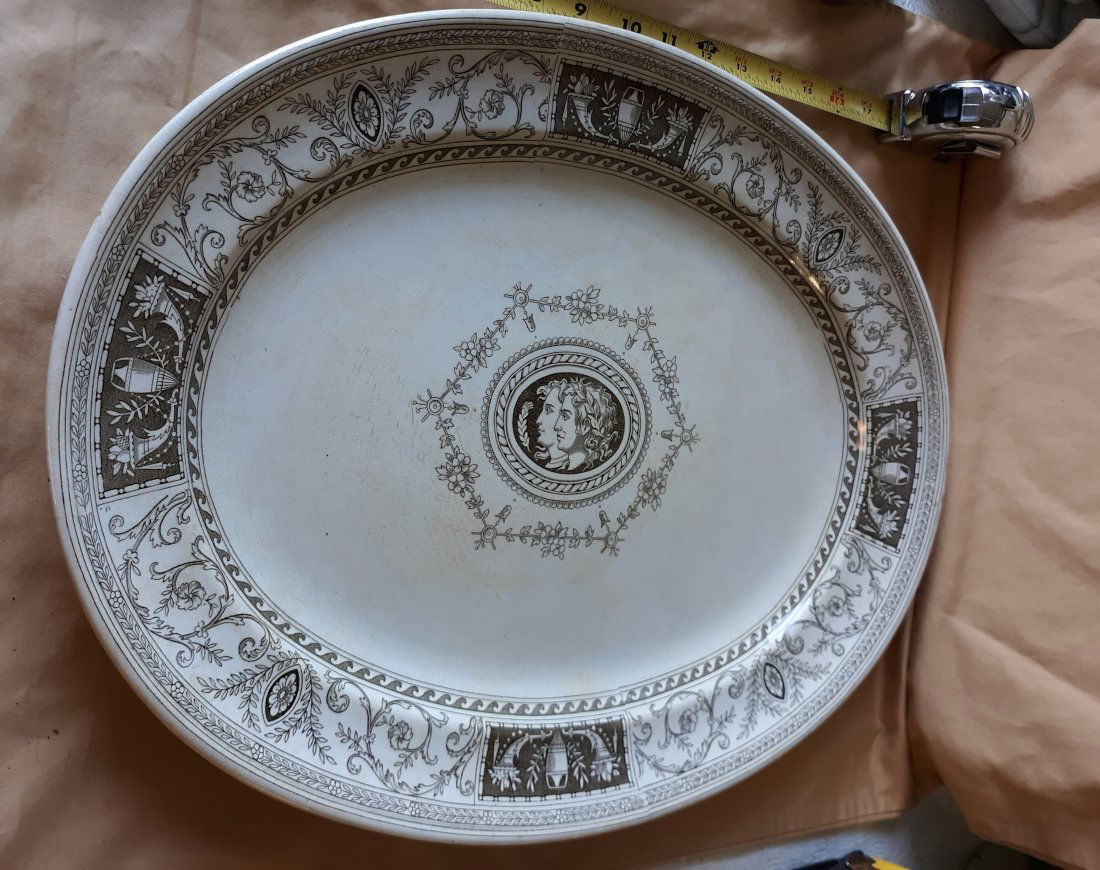 Minton's 19th century clare pattern platter (1 of 5)