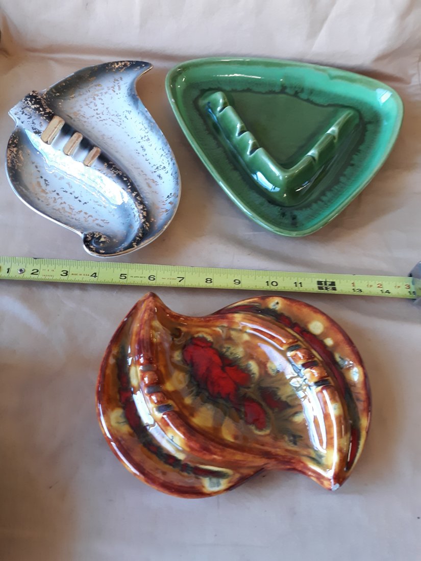 mid century pottery lot of 3 california drip ashtrays (1 of 5)