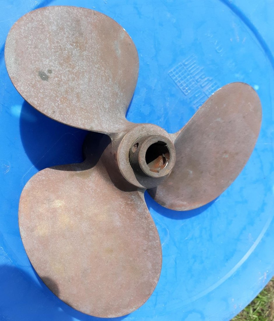 Bronze / Brass Vtg 3 Blade Boat Propeller (1 of 4)