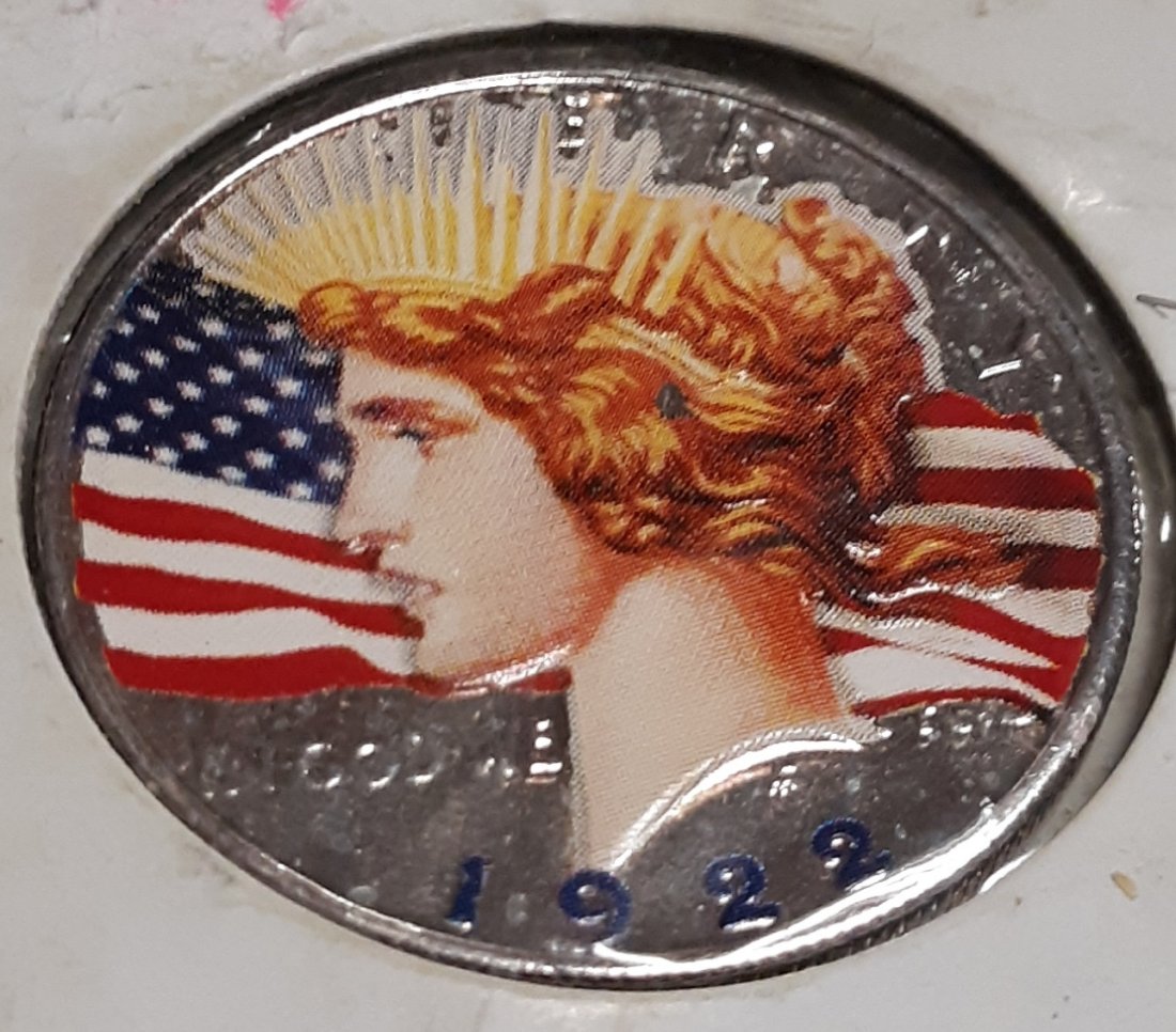 rare 1922 colorized peace silver dollar 90% silver: beautiful colorized 90% silver peace dollar looks uncirculated see pics
