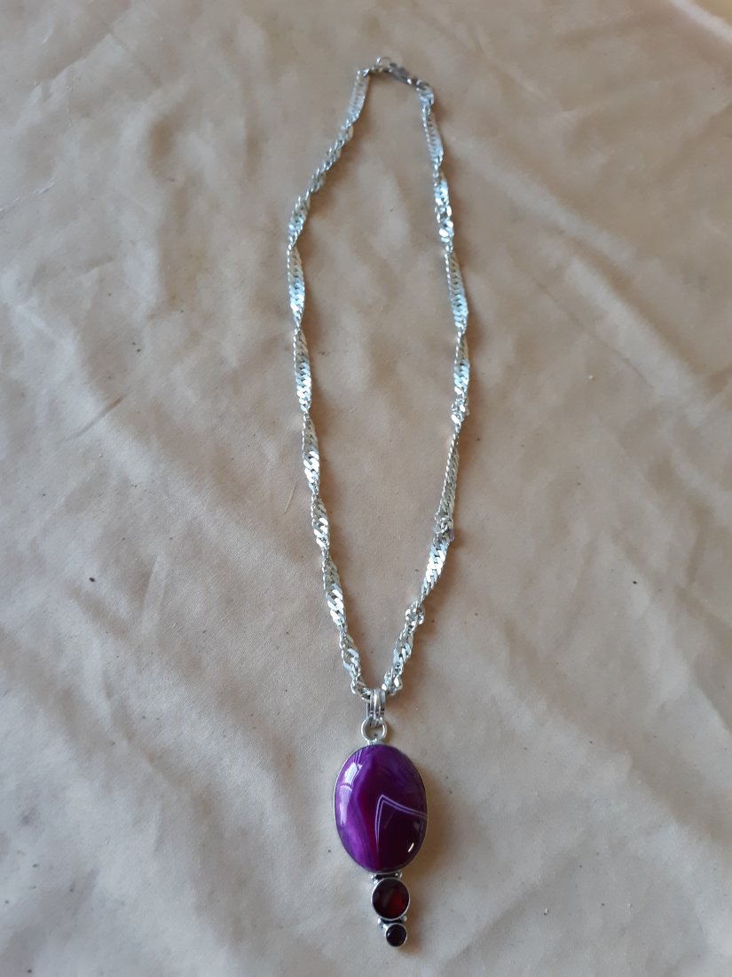 sterling & purple Chalcedony Necklace 20": nice twist design 20" sterling chain w/ beautiful purple pendant 20" long 32 grams chain see pics