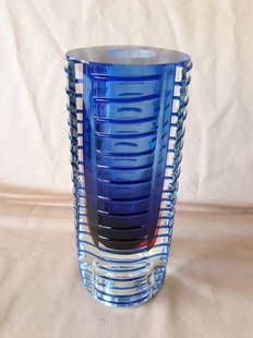 rare mcm sommerso ribbed & faceted vase murano glass: tri layer glass hand blown vase with teardrop center, pavel Hlava for murano 8 1/8" x 3 1/8" wide 1 teeny fleabite noted on top see pics