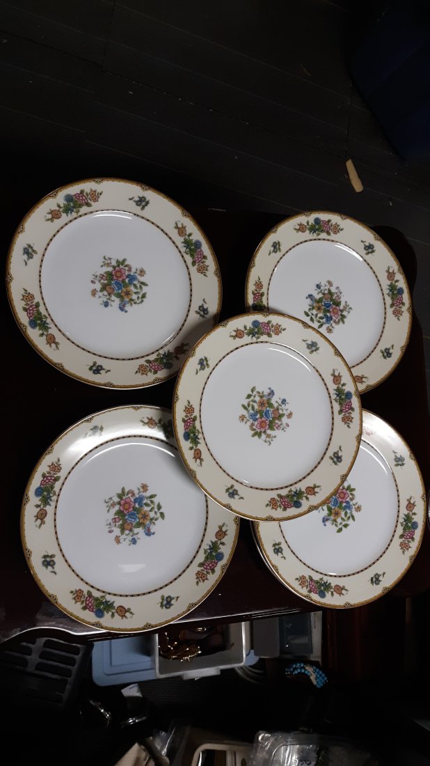 noritake elysian china 8 dinner plates 10" wide (1 of 3)