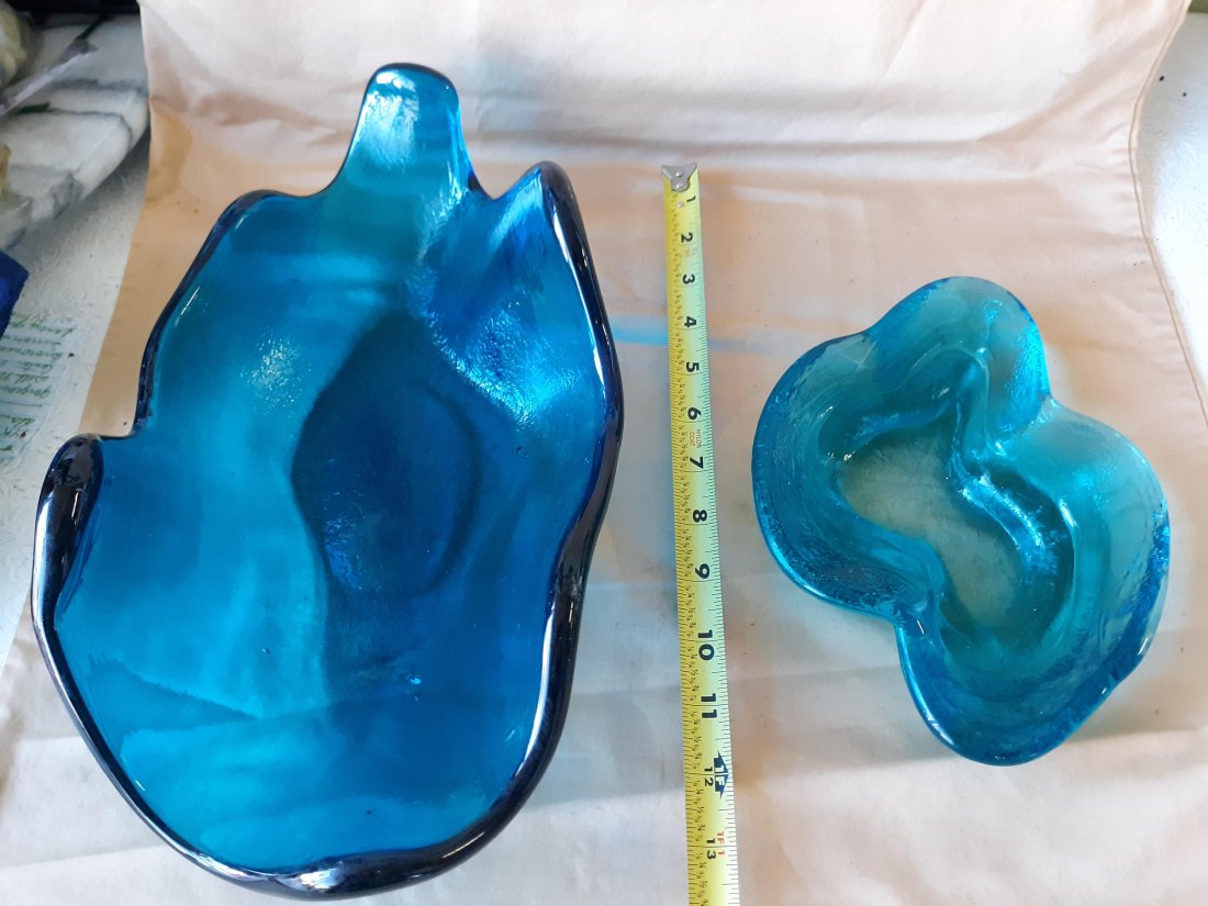 Monumental Pair Of Blenko Mcm Center Dishes Bowls!: these are superb great color and shape no chips and check out the size! likely by wayne husted circa 60's see pics