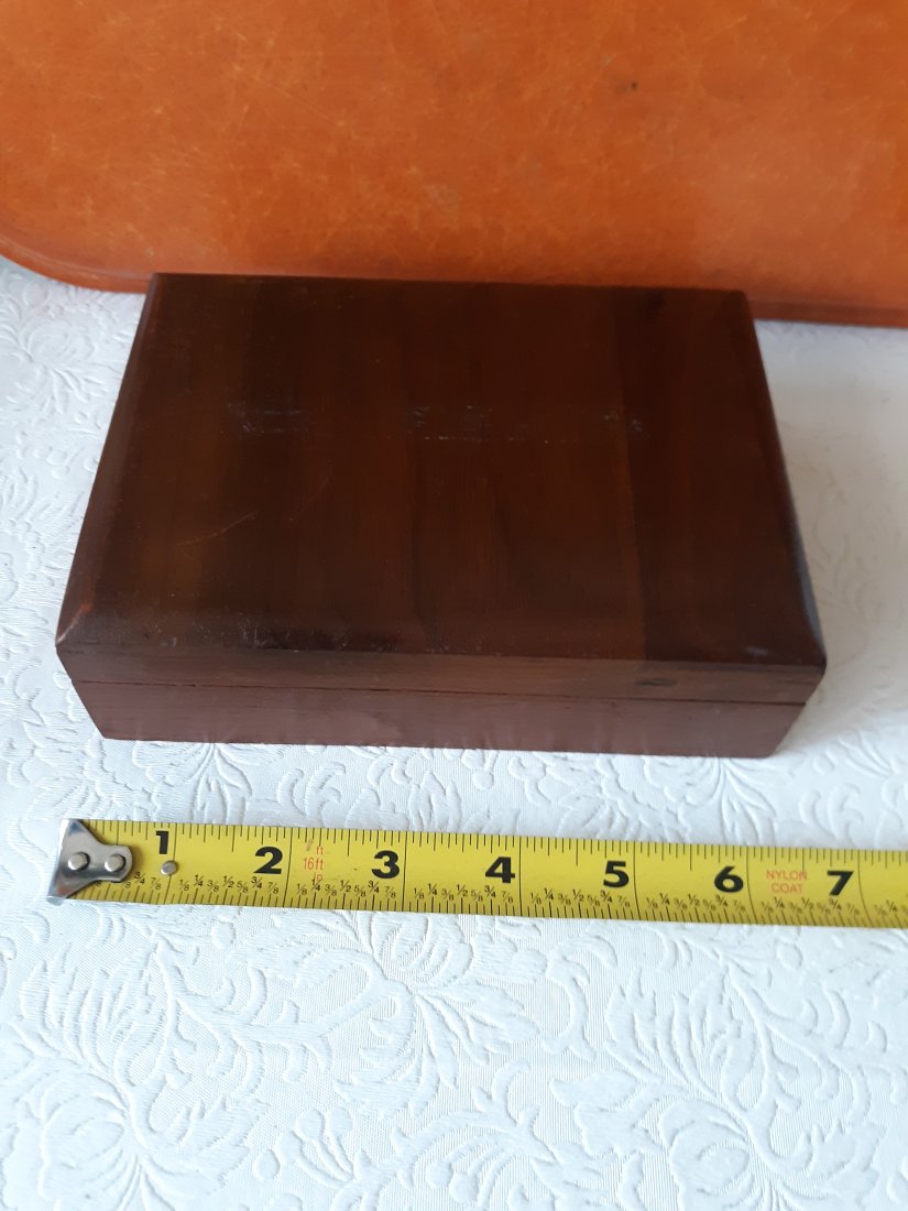 vintage walnut box jewelry or keepsake? (1 of 2)