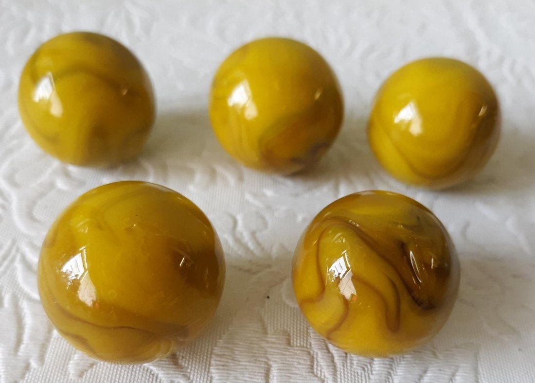 Antique marbles toy Shooters W/ Pontil's1" lot of5: they appear to all be hand made? 1" appx check out the pics all 5 shooters marbles for one bid