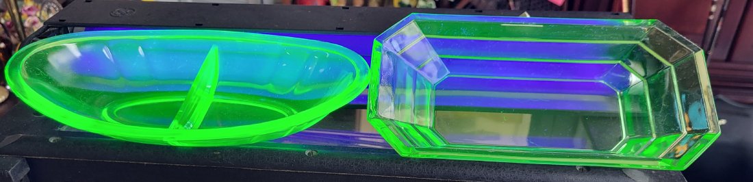 rare pair of Vaseline Glass Celery trays dishes (1 of 3)