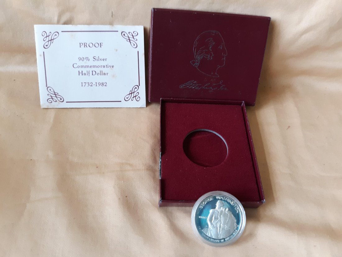 1982 Silver Half Dollar Proof Coin george washington (1 of 2)
