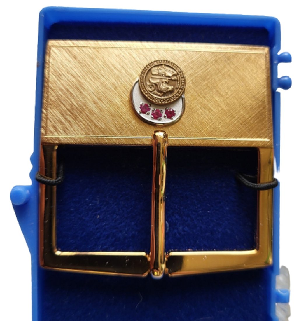 vintage NC State Belt Buckle ruby & gold 15yr! (1 of 3)